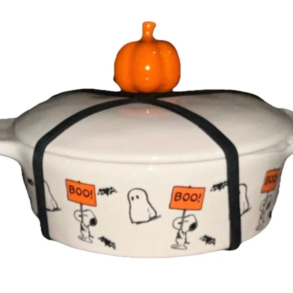 Rae Dunn Peanuts Halloween Snoopy Brie Baker Baking or Candy Dish with Lid NEW